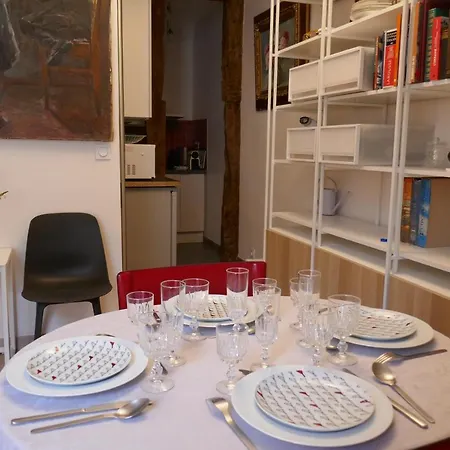 Appartement Near Louvre,