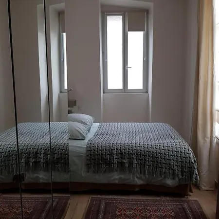 Appartement Near Louvre, *
