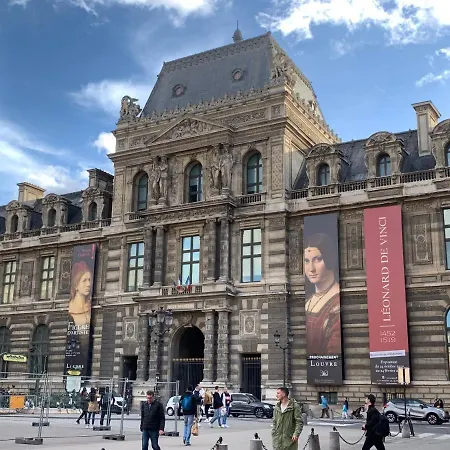 Appartement Near Louvre, *