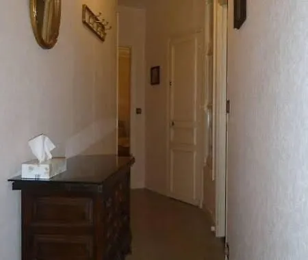 Moulin Rouge Appartement *