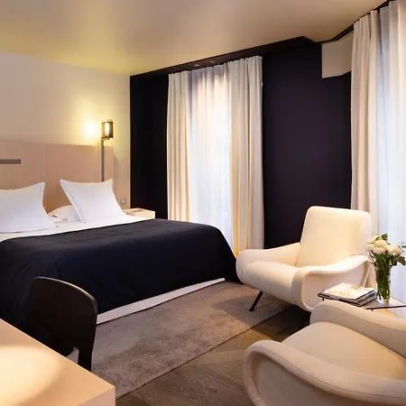 Hotell De Nell 5*